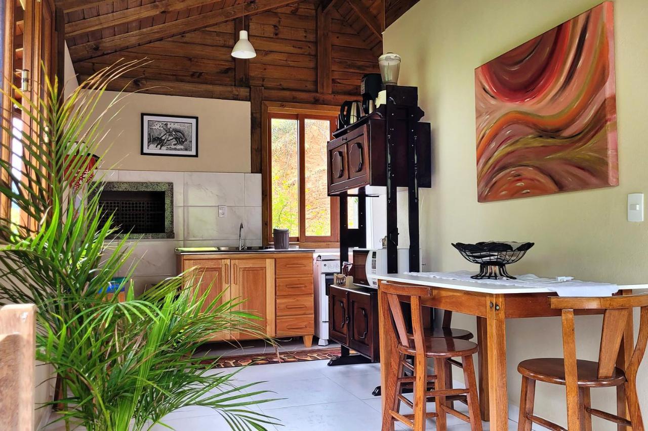 Chalé imerso na Natureza! Villa Sao Bonifacio Exterior foto